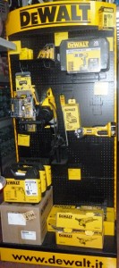 scaffale-DeWalt1-133x300